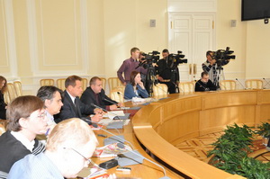http//www.kprf.ru/images/83117-21.jpg