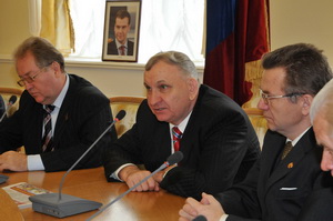 http//www.kprf.ru/images/83117-25.jpg